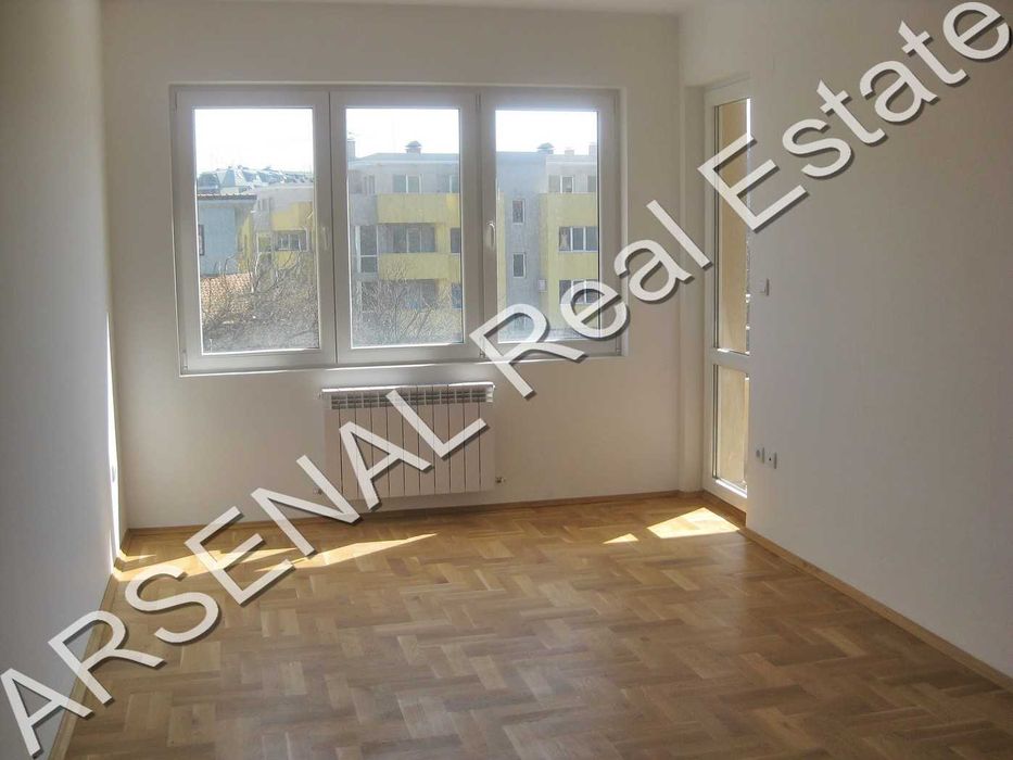 Дава се под наем Тристаен апартамент в София, Витоша - 125 кв.м за 650 € - Снимка #2