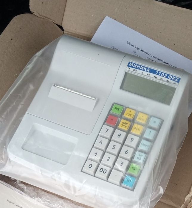 Продам кассовый аппарат миника 1102ф
