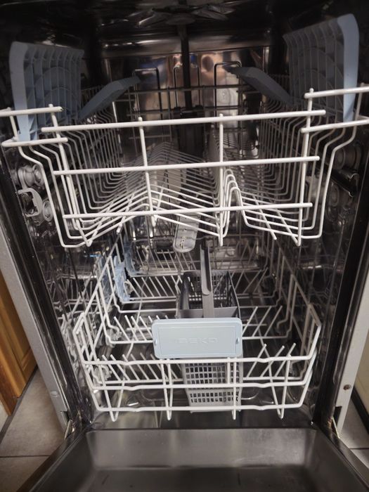 Съдомиялна за съдове Beko