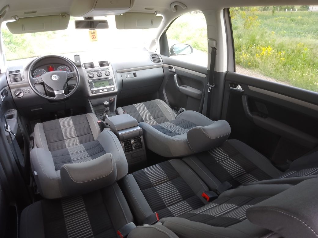 WV*TOURAN/14*Benzină/AN*2008/Model/UNITED*Impecabil!