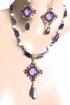 Colier si cercei handmade cu ametist si perle albe sidef