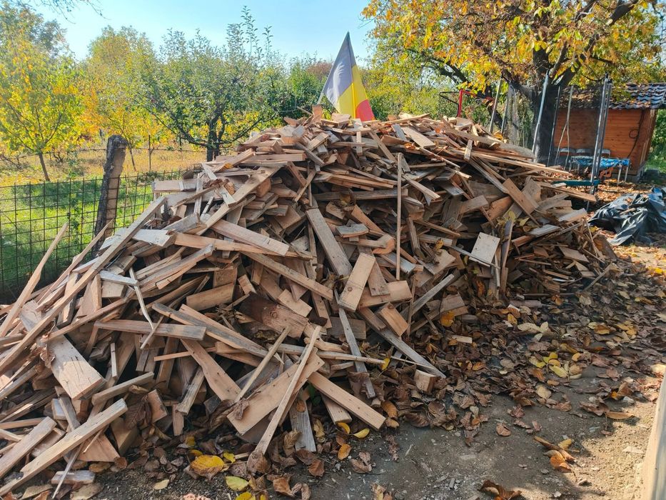 Vand scandura pentru foc