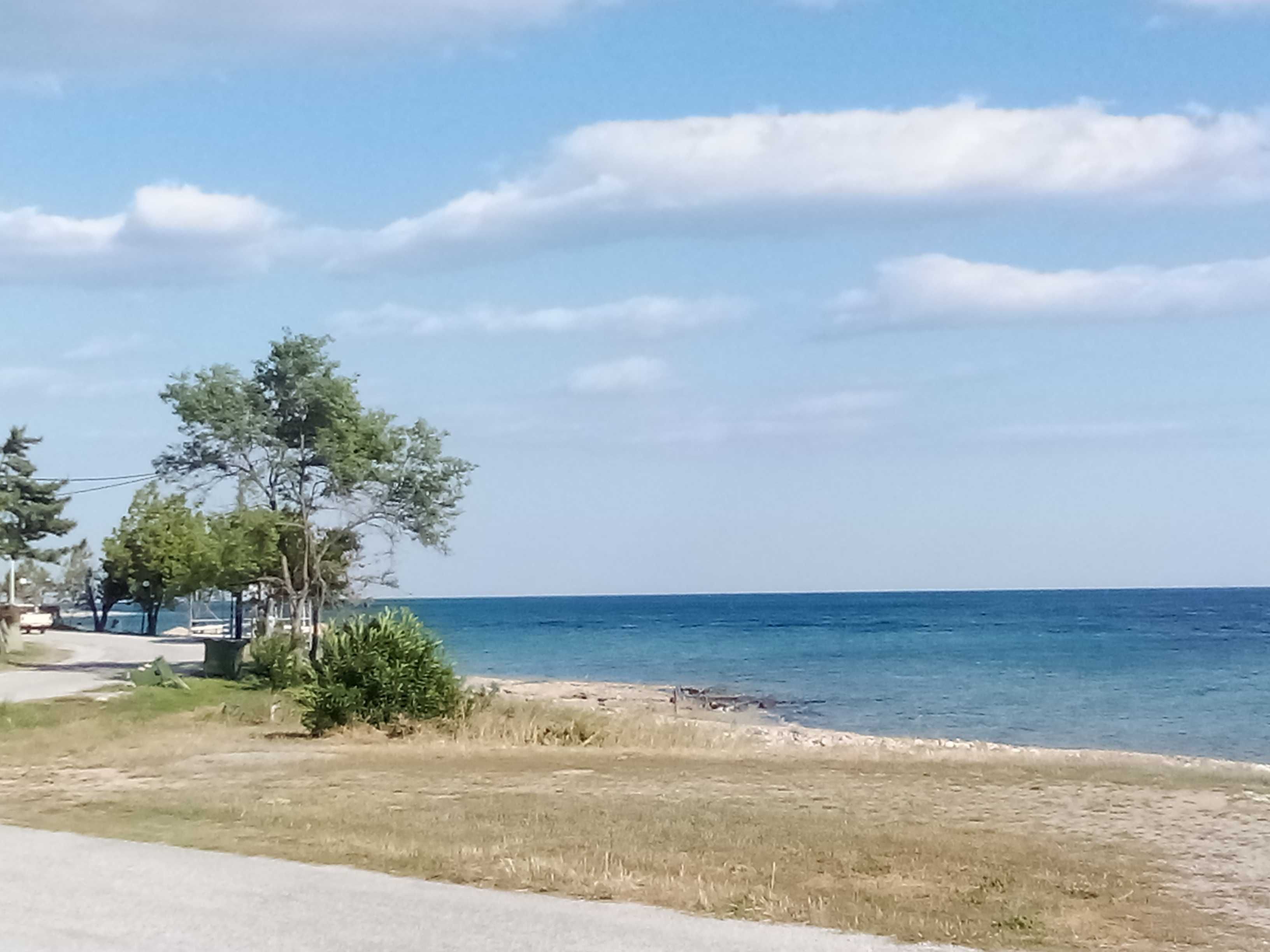 Нощувки в бунгало до плаж в Кариани, обл. Кавала - 60 евро.