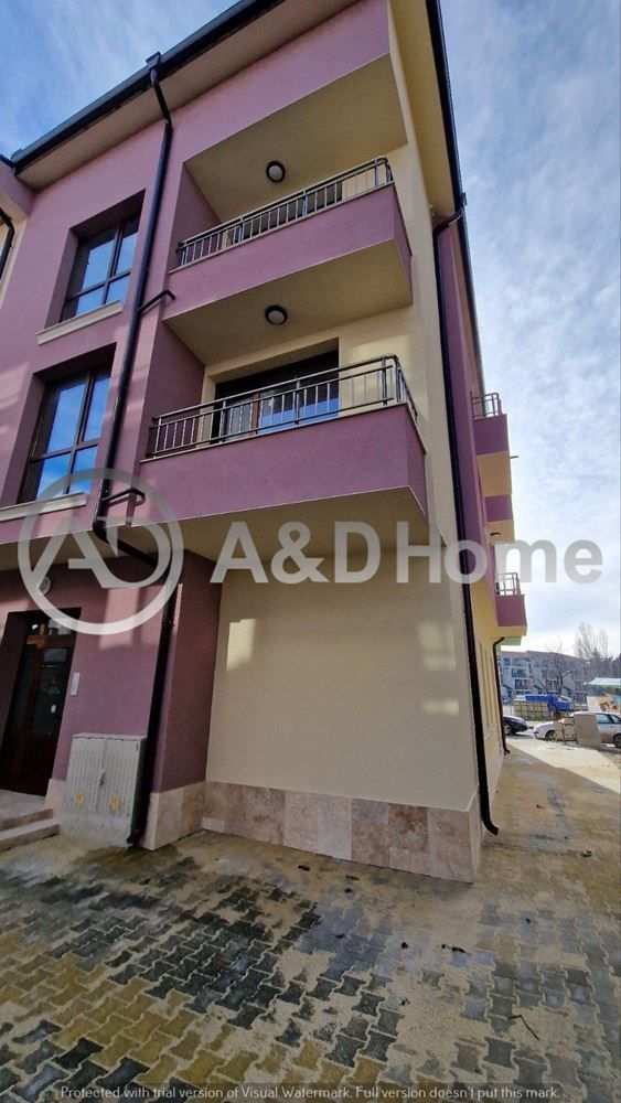 Продава се Двустаен апартамент в Несебър - 84 кв.м за 989 €/кв.м - Снимка #1
