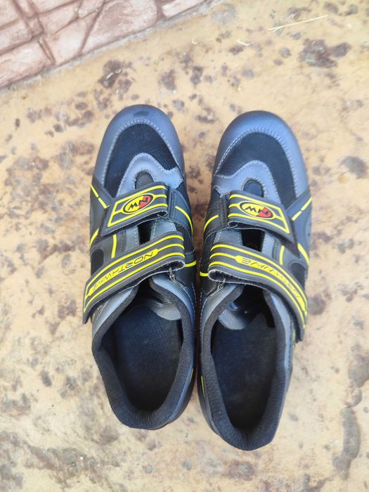 Шосейни и планински шпайкове за колоездене