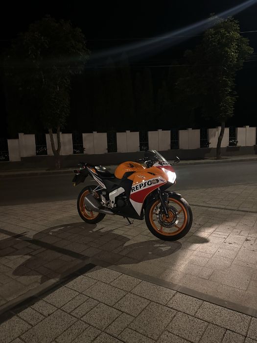 Honda CBR125R 2016 (A1)