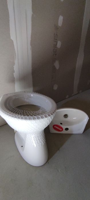 Pachet baie serviciu vas toaletă Mondial+chiuveta 38 cm Fayans