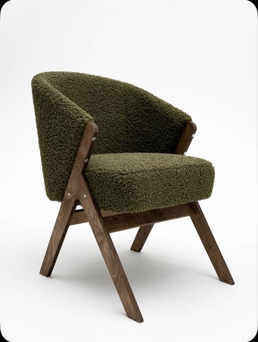 Продам кресло для спальни, гостинной