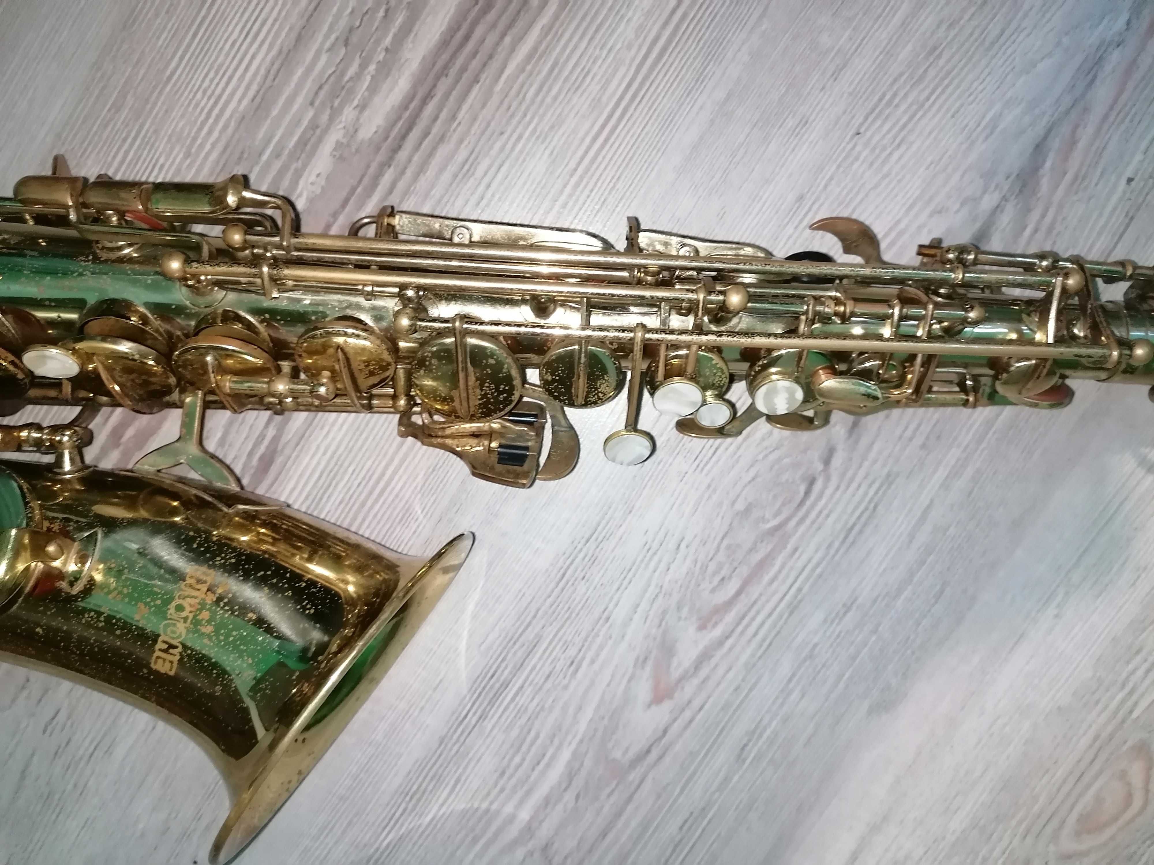 Saxofon alto invotone