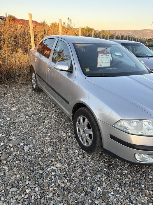 Skoda octavia 2,an 2005,1.6 benzina motor clasic