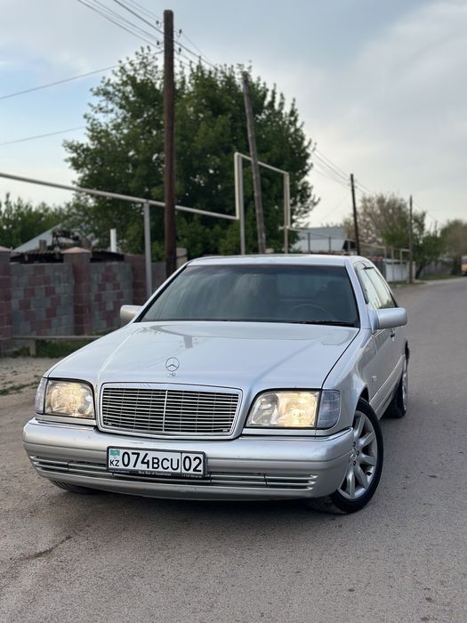 Mercedes-Benz W140