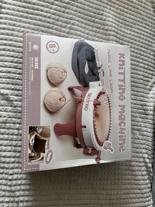 Продам вязальную машинку