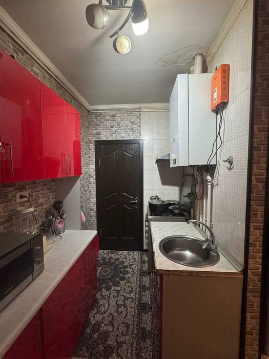 Тезда Сотаман Корасу 6 массив 2/3/3  40м2 разд мебел. Нархи 39000 у е.