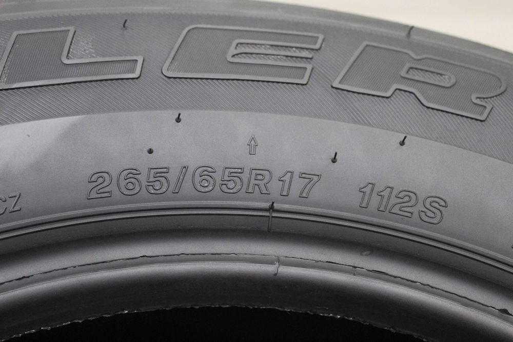 265/65-17 Bridgestone Dueler H/T