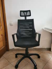 Офисное кресло с высокой спинкой,
Сетчатое вращающееся кресло