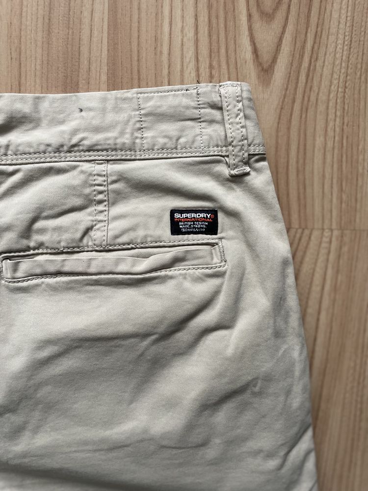 SUPERDRY / мъжки къс панталон W30