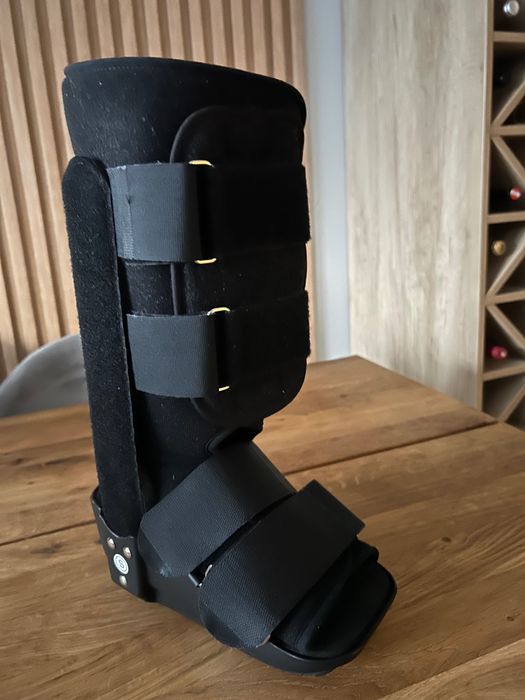 Отреза за глезен тип ботуш Walker