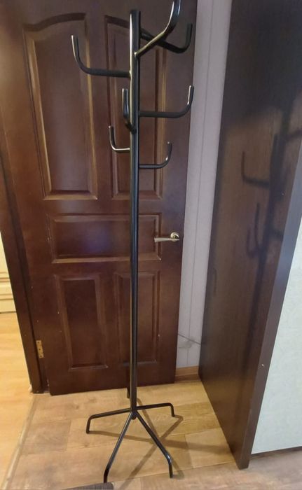 Продаётся мет.вешалка