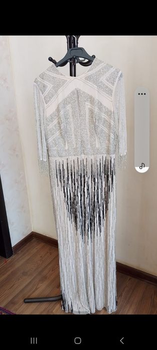 Продам женская платья