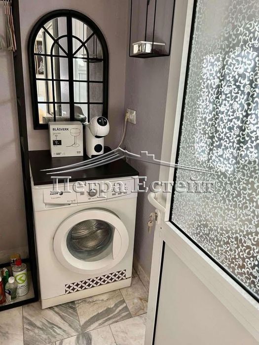 Продава се Двустаен апартамент в Варна, Гръцка махала - 60 кв.м за 2484 €/кв.м - Снимка #8