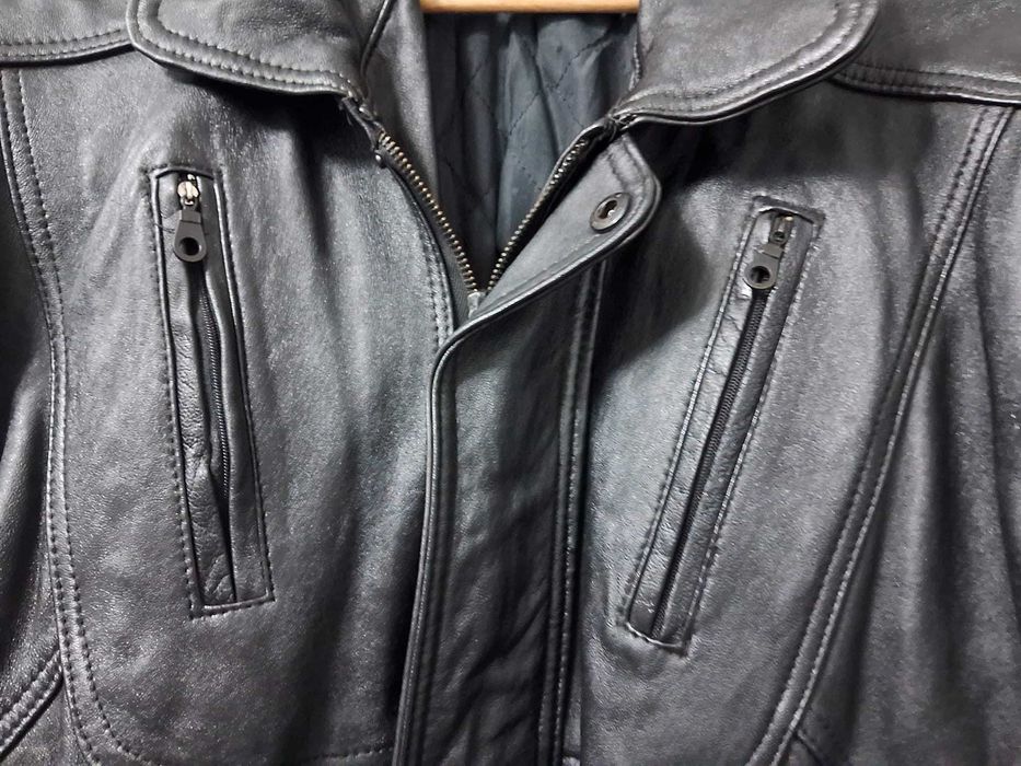 Geaca piele, culoare neagra, marimea XL