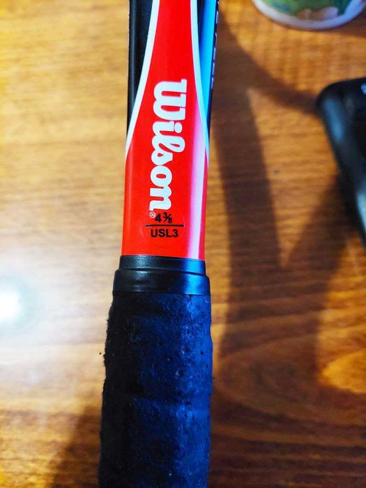 Продам профессиональную тенисную ракетку Wilson Six Two