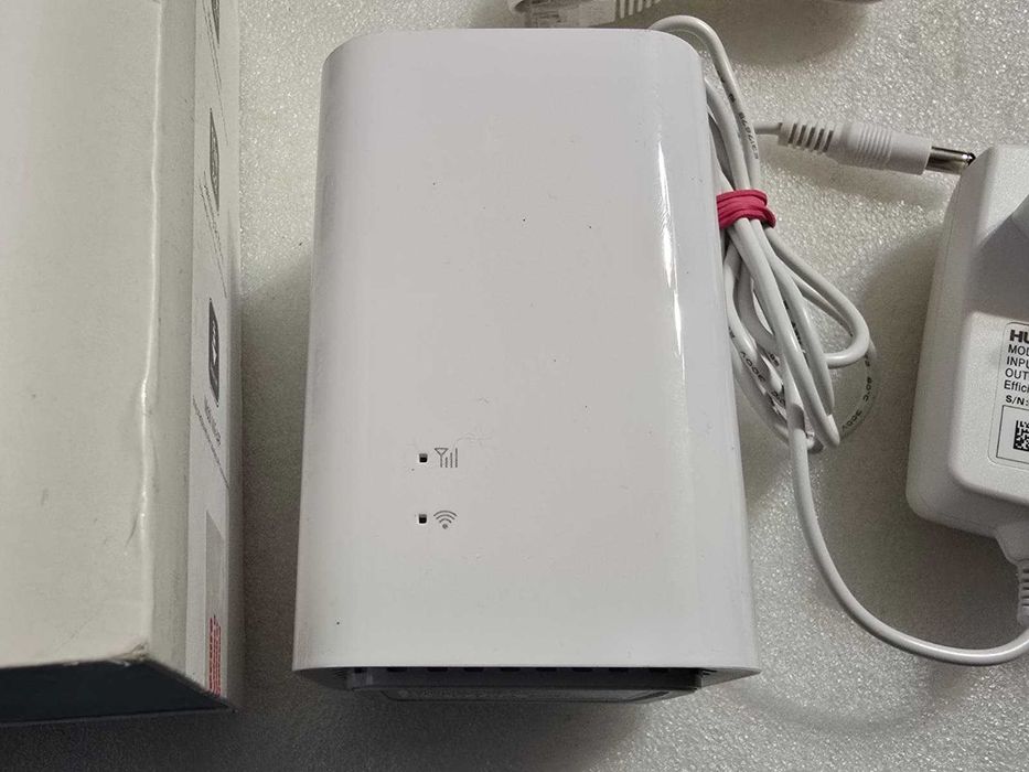 Modem 4G HUAWEI e5180s-22 Cube Router LTE 150Mbps 800/1800/2100/2600