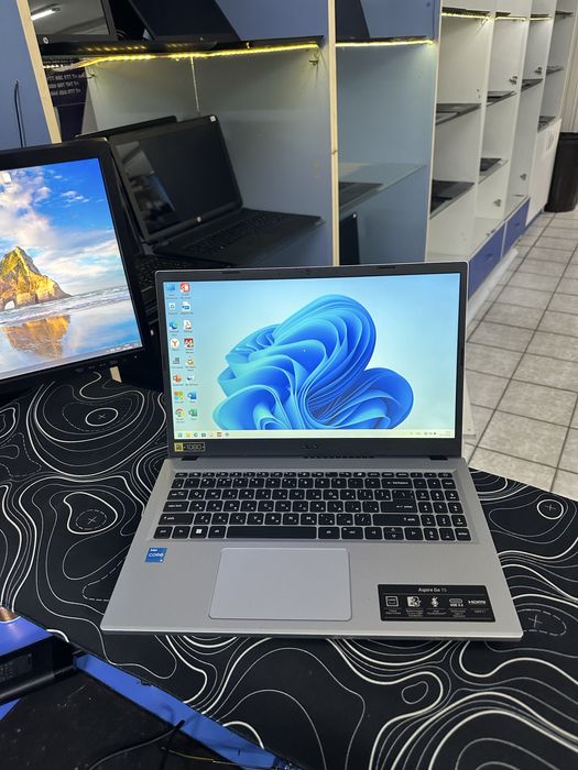 Acer Core i3-N305 ОЗУ-8ГБ ССД-512ГБ как новый цикл 59 емкость 100%