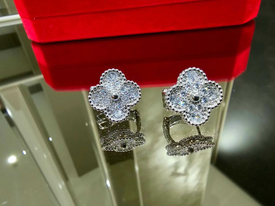 Van Cleef & Arpels VCA Silver Diamond Vintage Alhambra Дамски Обеци