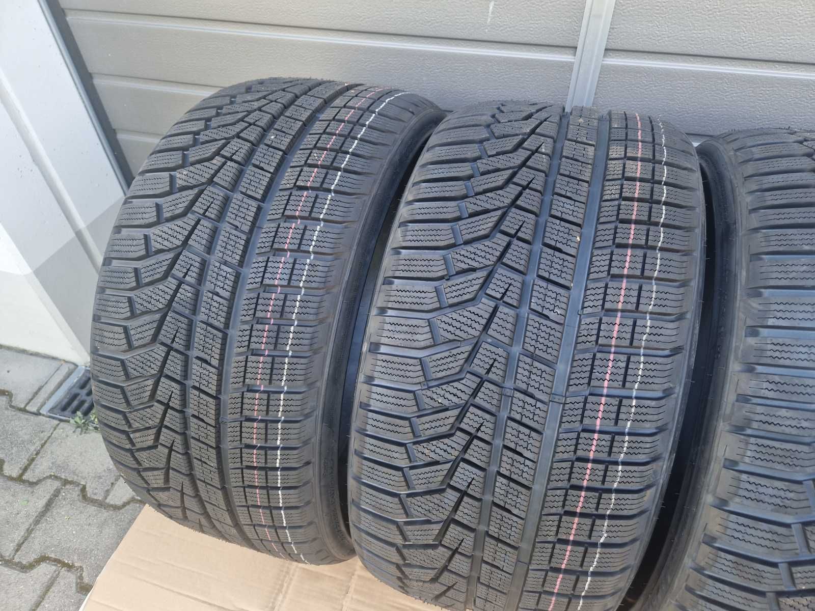 4 броя Hankook R22 285/30/ 
нови зимни гуми 
DOT2822