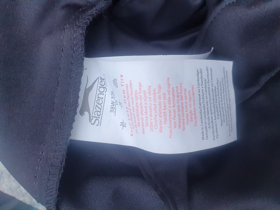 Pantaloni originali Slazenger /Noi