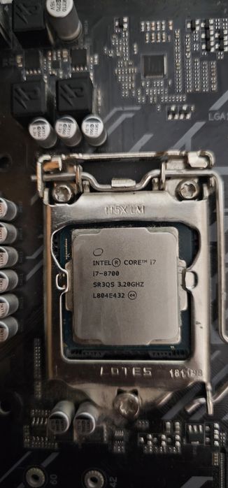 KIT Gaming i7 8700 + Placa de baza GIGABYTE Z370-P D3+32 GB DDR4