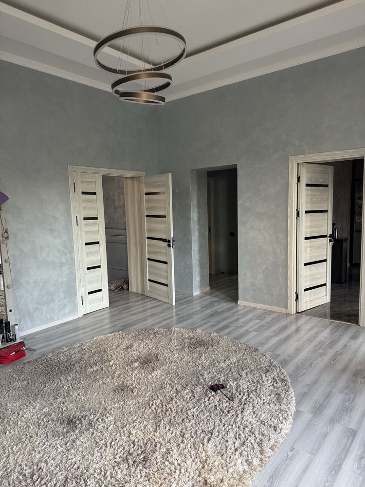 Продается дом 4 сотки , 330 квадратов Сергели район махаля Кенгмакон