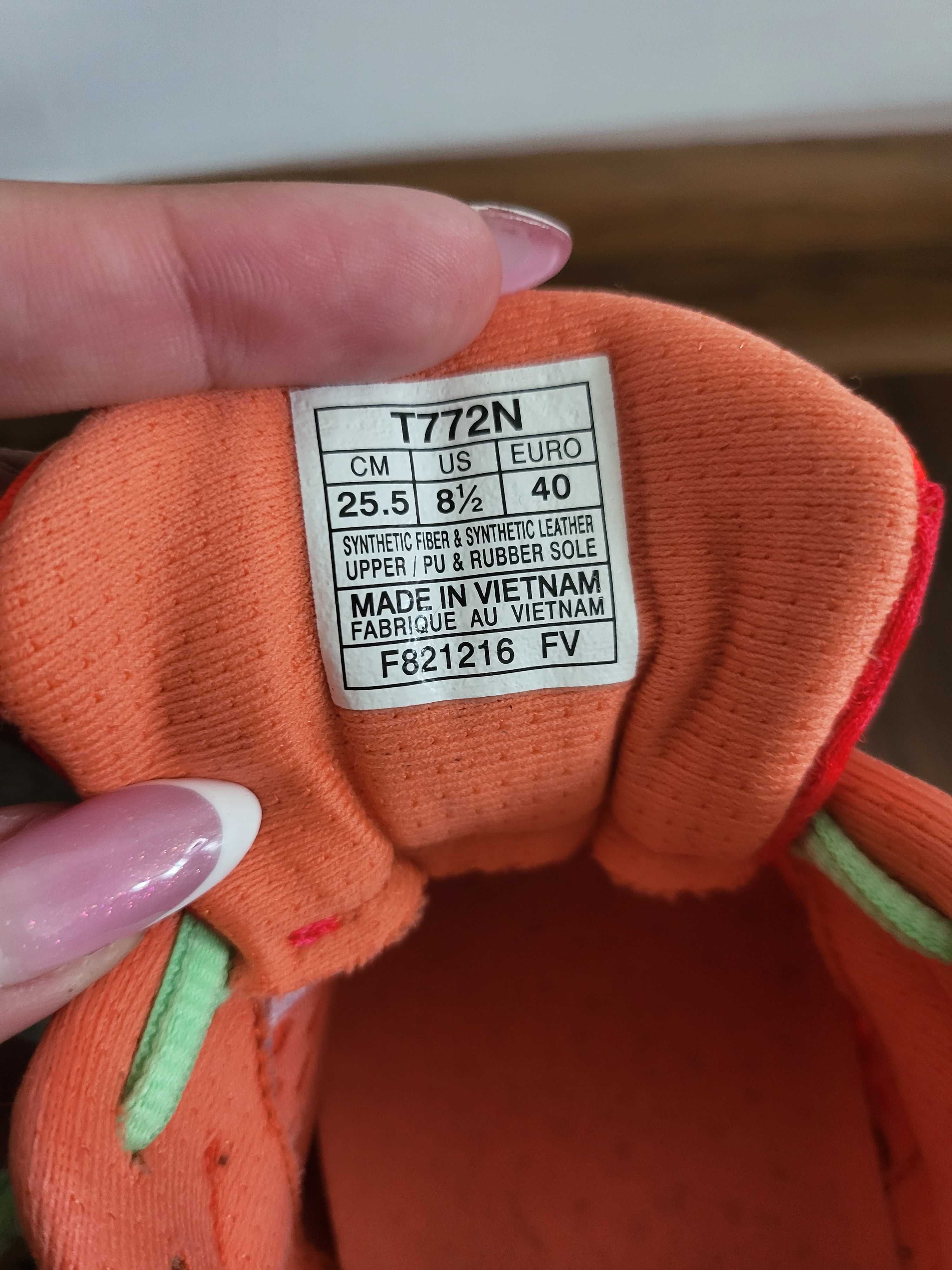 Дамски маратонки Asics Gel Noosa
