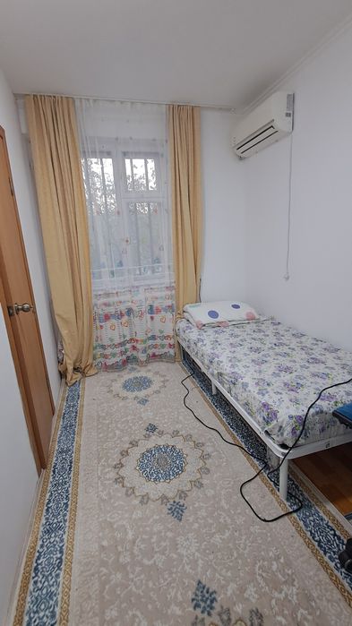 Комната благоустроенная в,центре