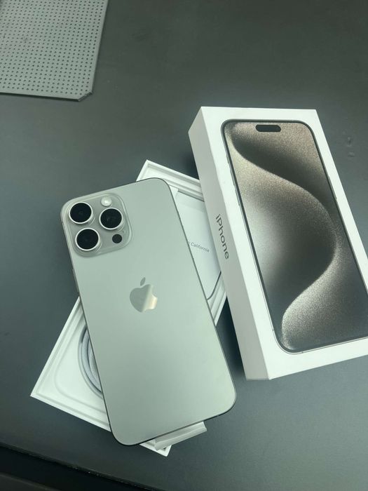 iPhone 15 Pro Max – 256GB – Stare impecabilă