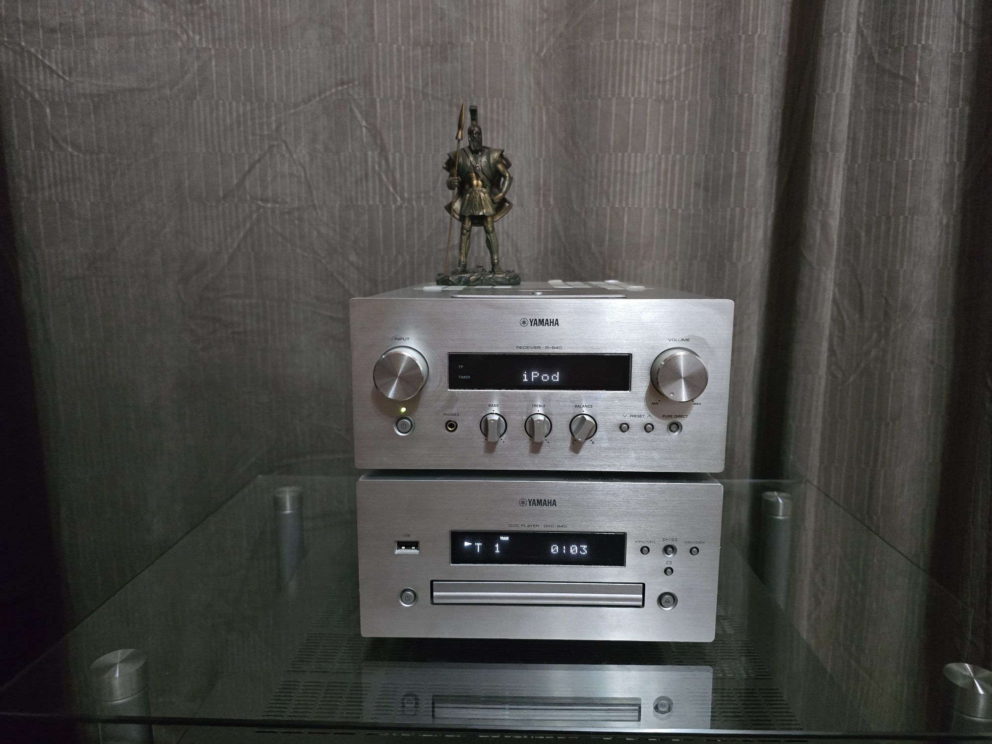 Micro sistem Yamaha MCR-840 / Amplificator+DVD