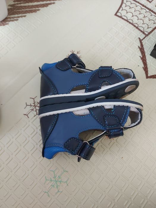 Детски сандали за момче и момиче