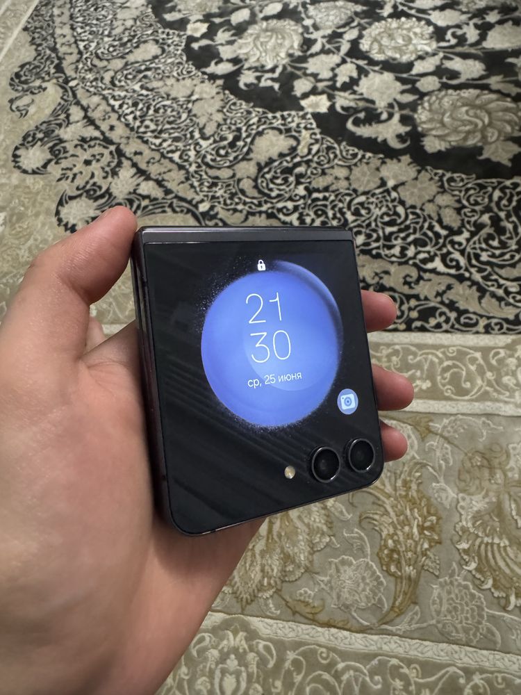 Z Flip 5 holati ideal 256gb