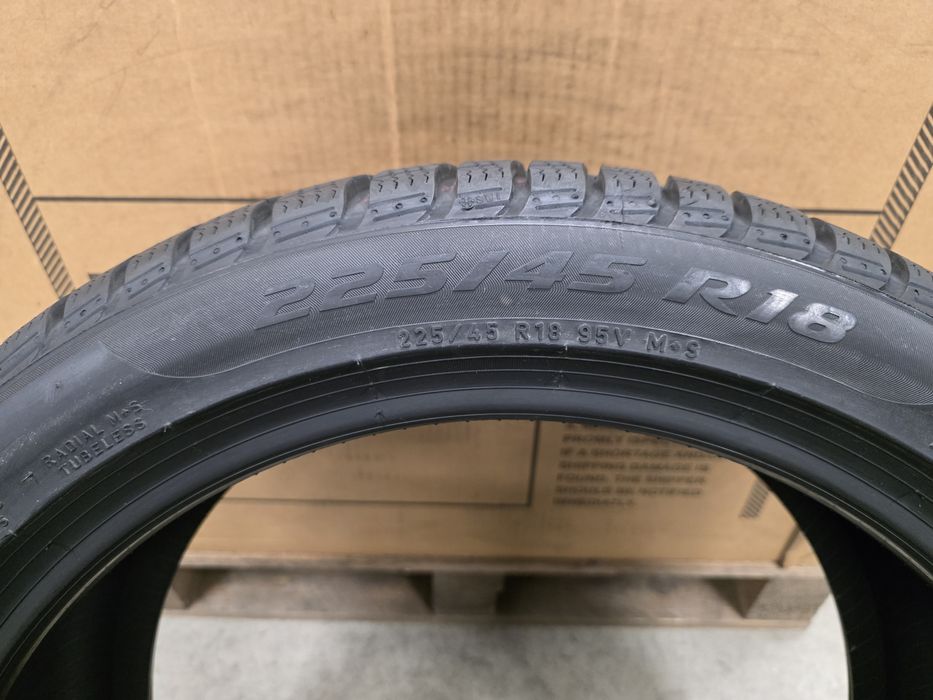255/40/18 & 225/45/18 PIRELLI WINTER Неразличими от НОВИ-DEMO