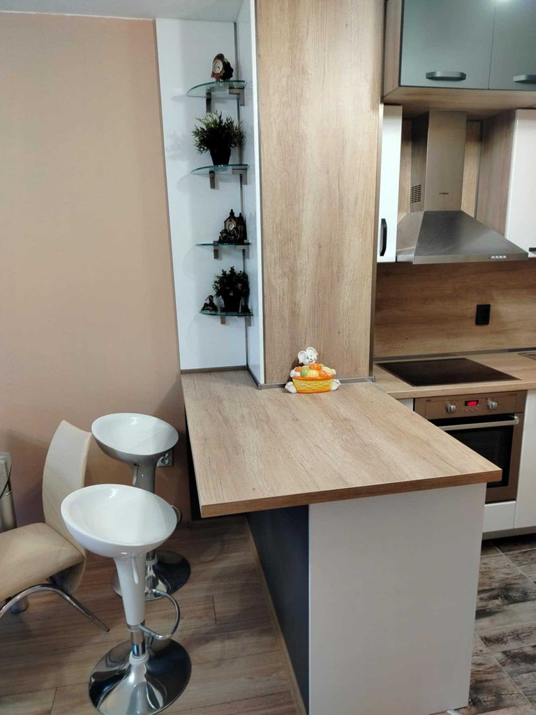 Дава се под наем Двустаен апартамент в Варна, Младост 1 - 65 кв.м за 408 € - Снимка #4