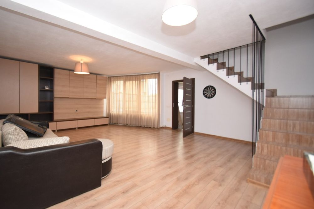 Casa Bariera Valcii, parter si etaj, 5 dormitoare