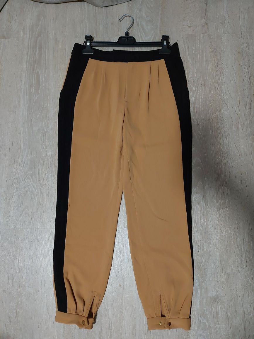 Pantaloni noi(ZARA)