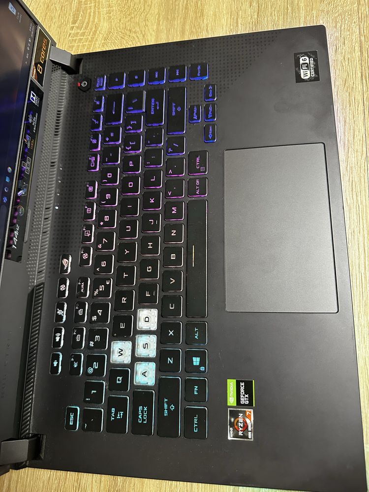 Laptop Asus rog strix
