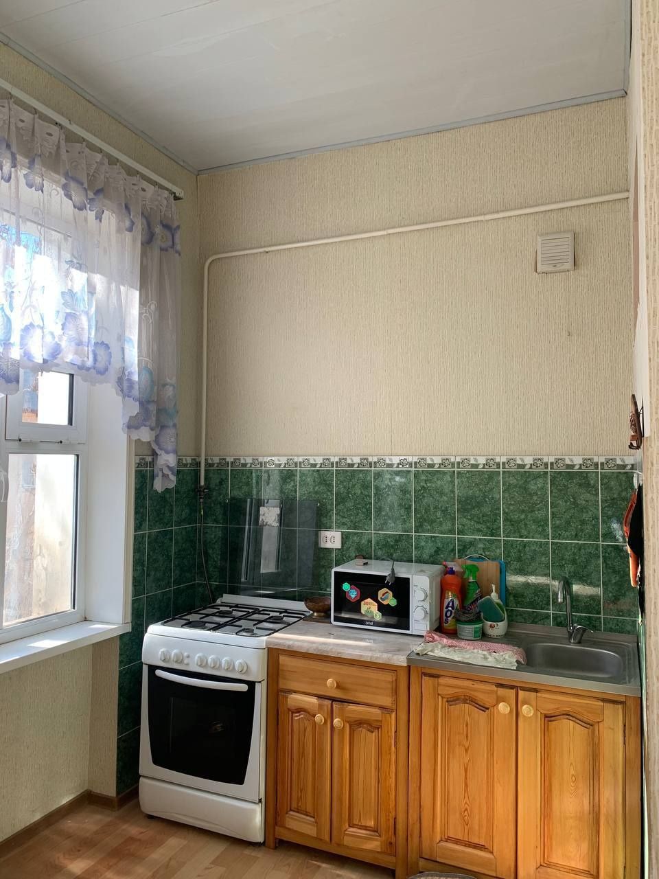 Срочно продаётся 1 комнатная квартира в городе  Чирчика