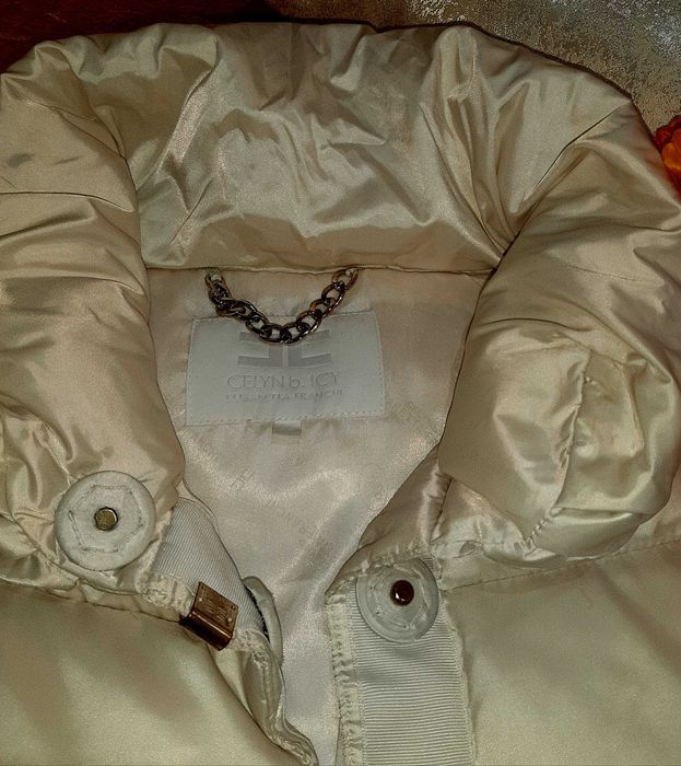 Продавам стилно яке на ELizabetta Franchi