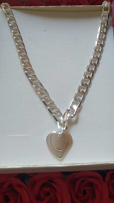 Нов, дамски, плътен сребърен ланец в кутия.10 налични модели.