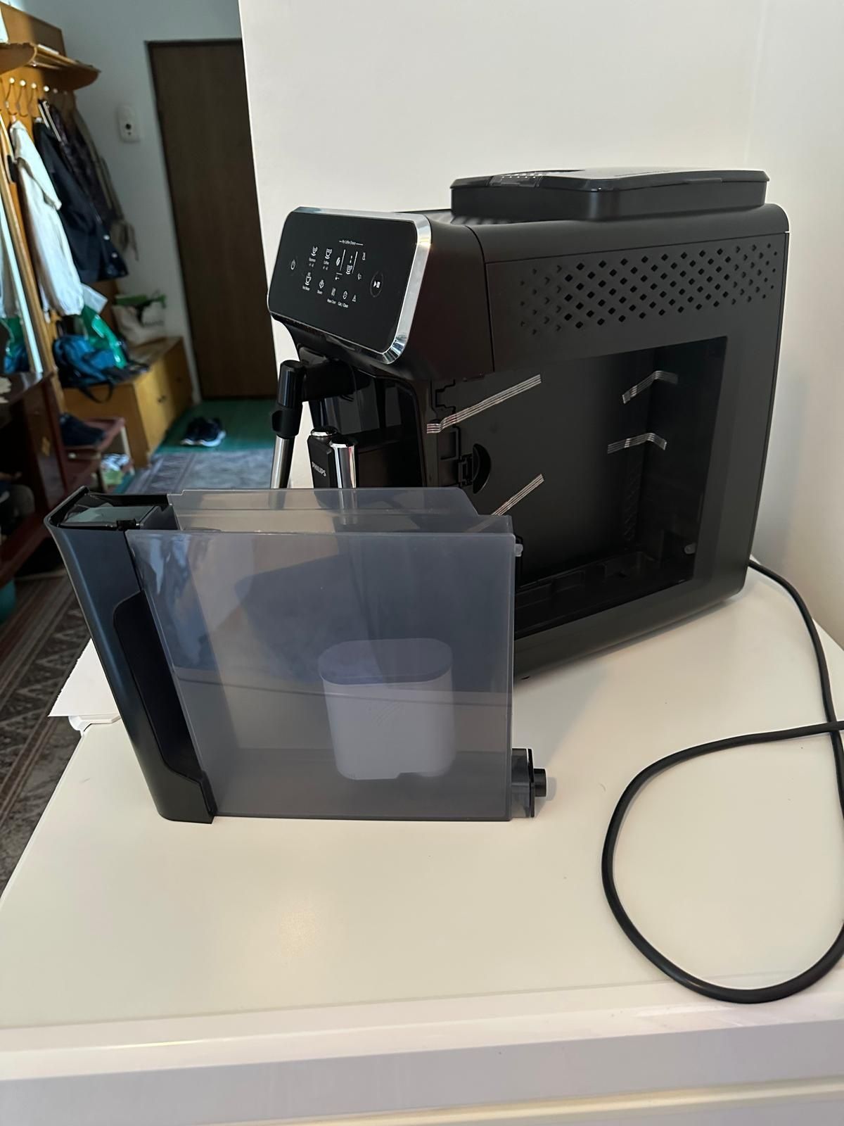 Espressor Automat Cafea Philips Seria 2200  in cutie cu garanție.