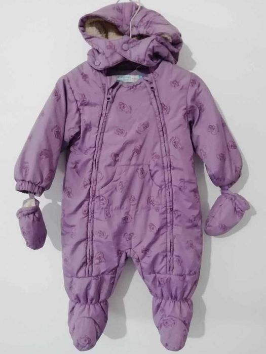 Combinezon vatuit pitici Alba ca Zăpada mărimea 74/80 varsta 6-12 luni