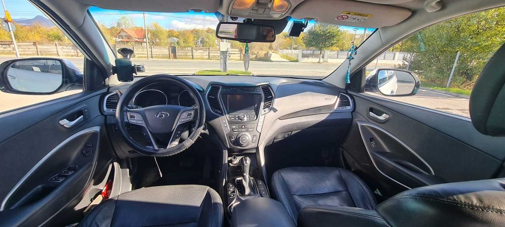 Hyundai Grand Santa Fe 2.2 CRDi Premium 4WD – 6 locuri – 4x4 Automat